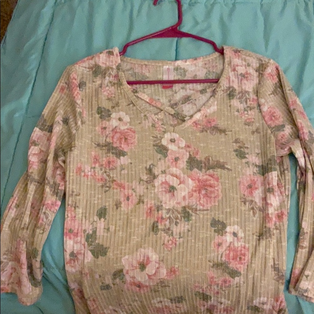 NOBO FLORAL LONG SLEEVE